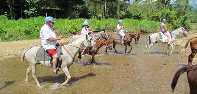 Hospedaje Quepos Buitenkant foto