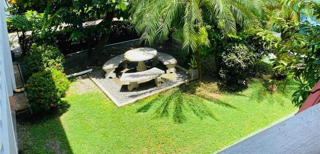 Hospedaje Quepos Buitenkant foto