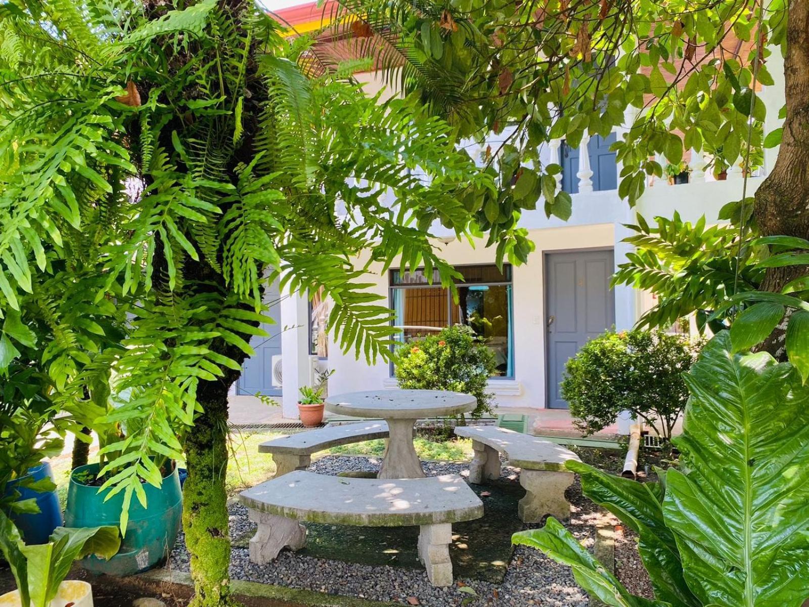 Hospedaje Quepos Buitenkant foto