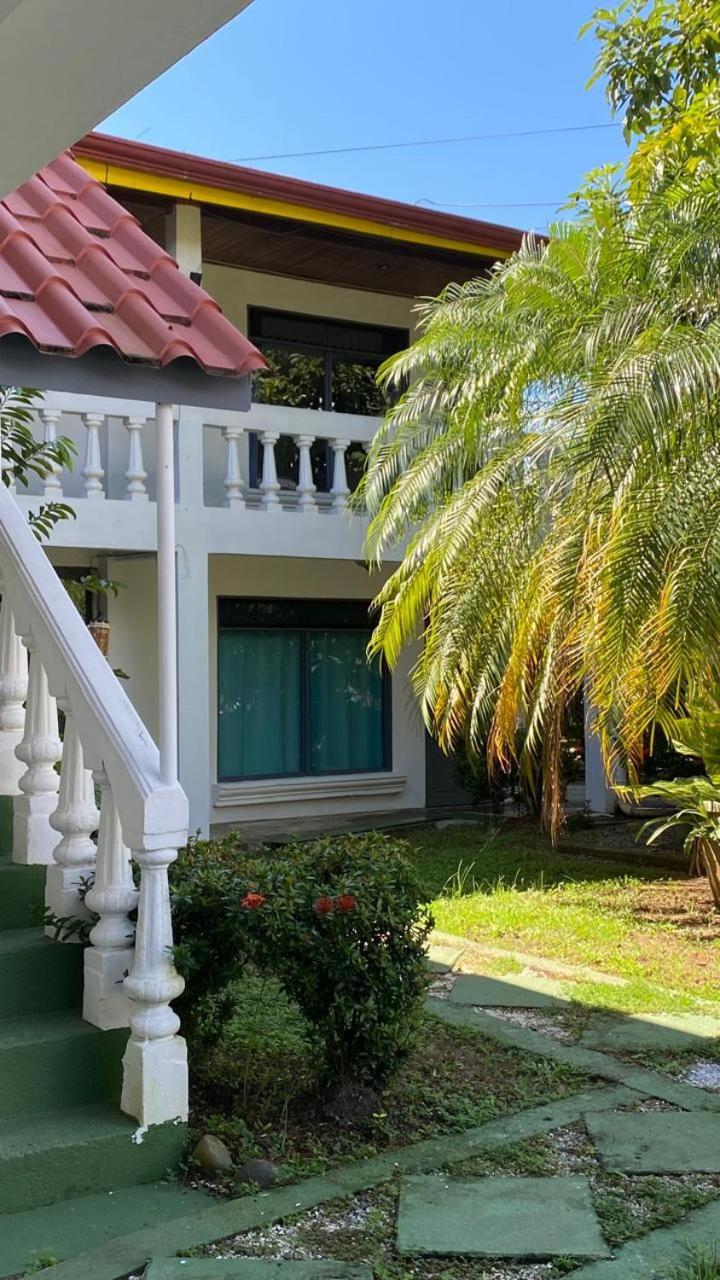 Hospedaje Quepos Buitenkant foto